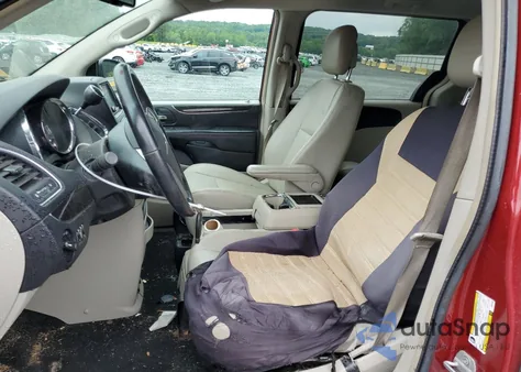 2013 Chrysler Town & Country Touring z USA, uszkodzony, nr VIN 2C4RC1BG1DR645962